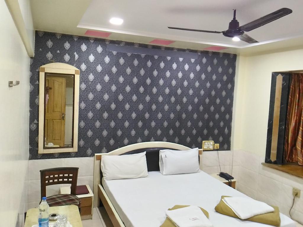 Hotel Palms Navi Mumbai Ngoại thất bức ảnh