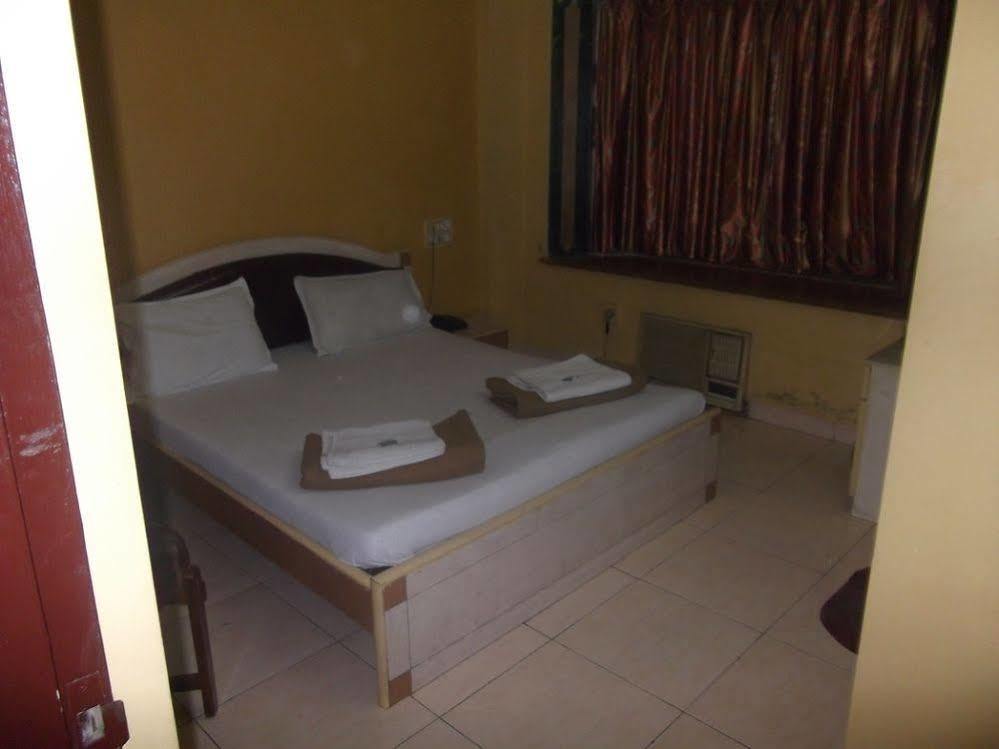 Hotel Palms Navi Mumbai Ngoại thất bức ảnh